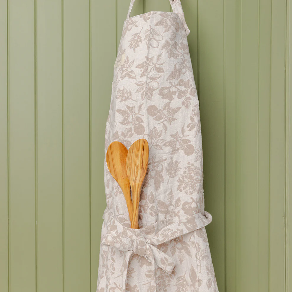 Maggie Living: Apron with Natural Pattern Jacquard - Image 5